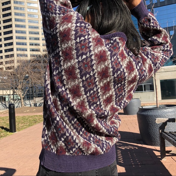 Patterned Sweater - Picture 3 of 4